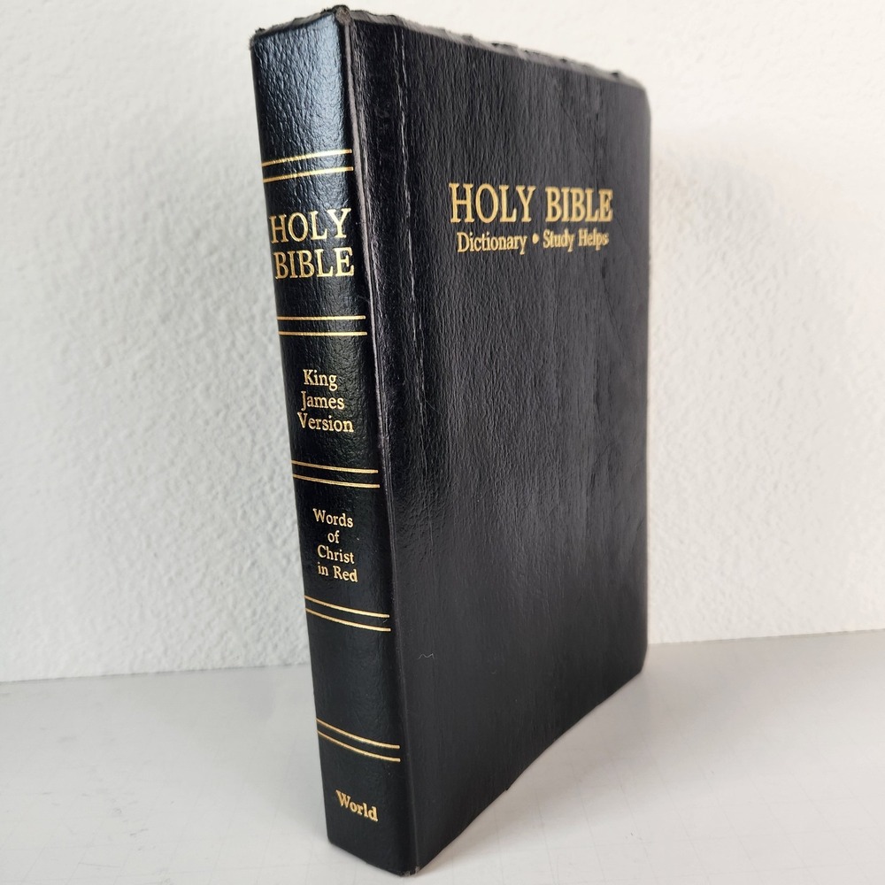 Holy Bible Dictionary Study Helps Red Letter KJV World Bible Publishers‎